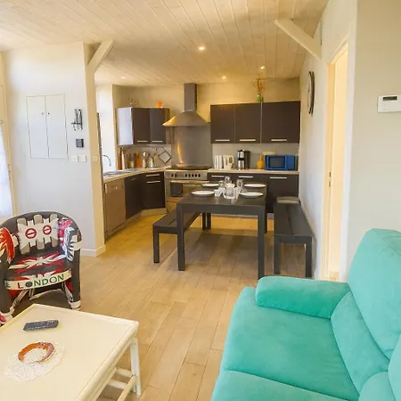 La Petite Maison De Barousse Casa de Férias